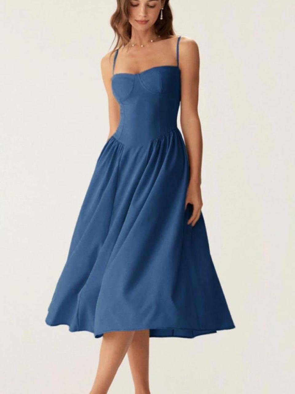 Sleeveless Blue Midi Dress With Sweetheart Bodice